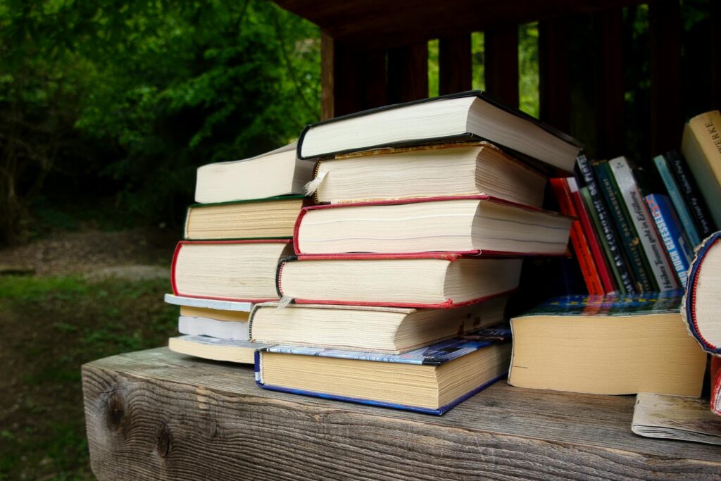 What should I read this summer? Summer reading list.